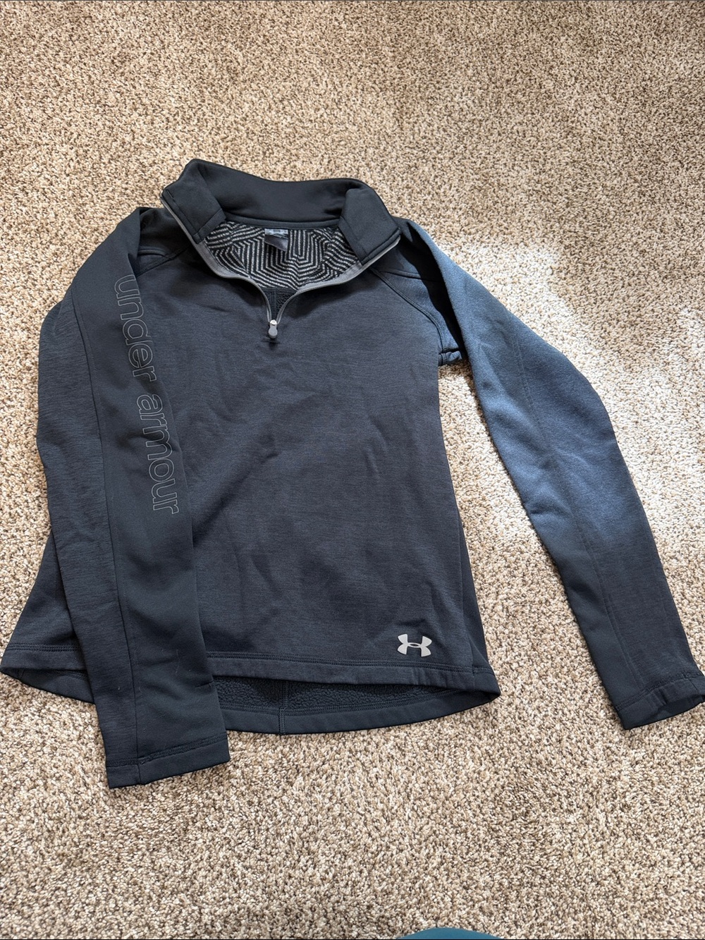 Under Armour Men’s Black Zip-Front Training Pullover